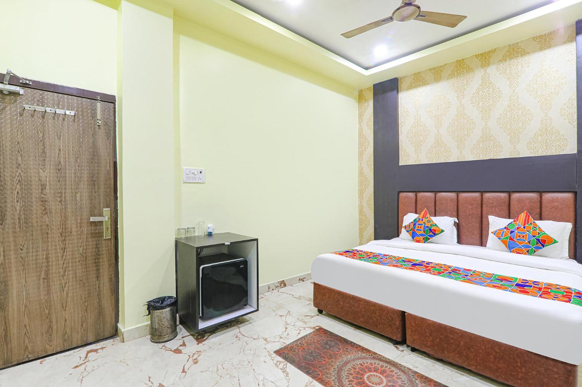 Fabexpress Gs Residency Hotel Varanasi Luaran gambar